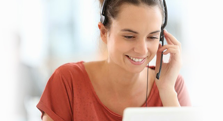 Crise para quem? Profissionais com inglês fluente tem mais chances de manter emprego